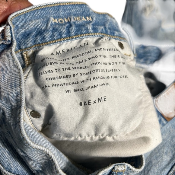 American Eagle Busted Knee High Waist Straight Leg Ankle Jeans Sz 6 - Picture 10 of 16